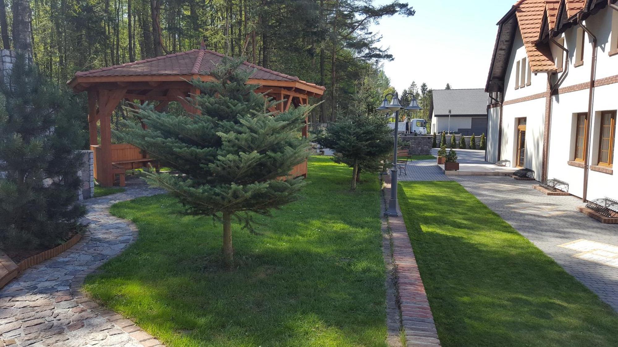 Krysztalowy Dworek Hotel Zbychowo Kültér fotó