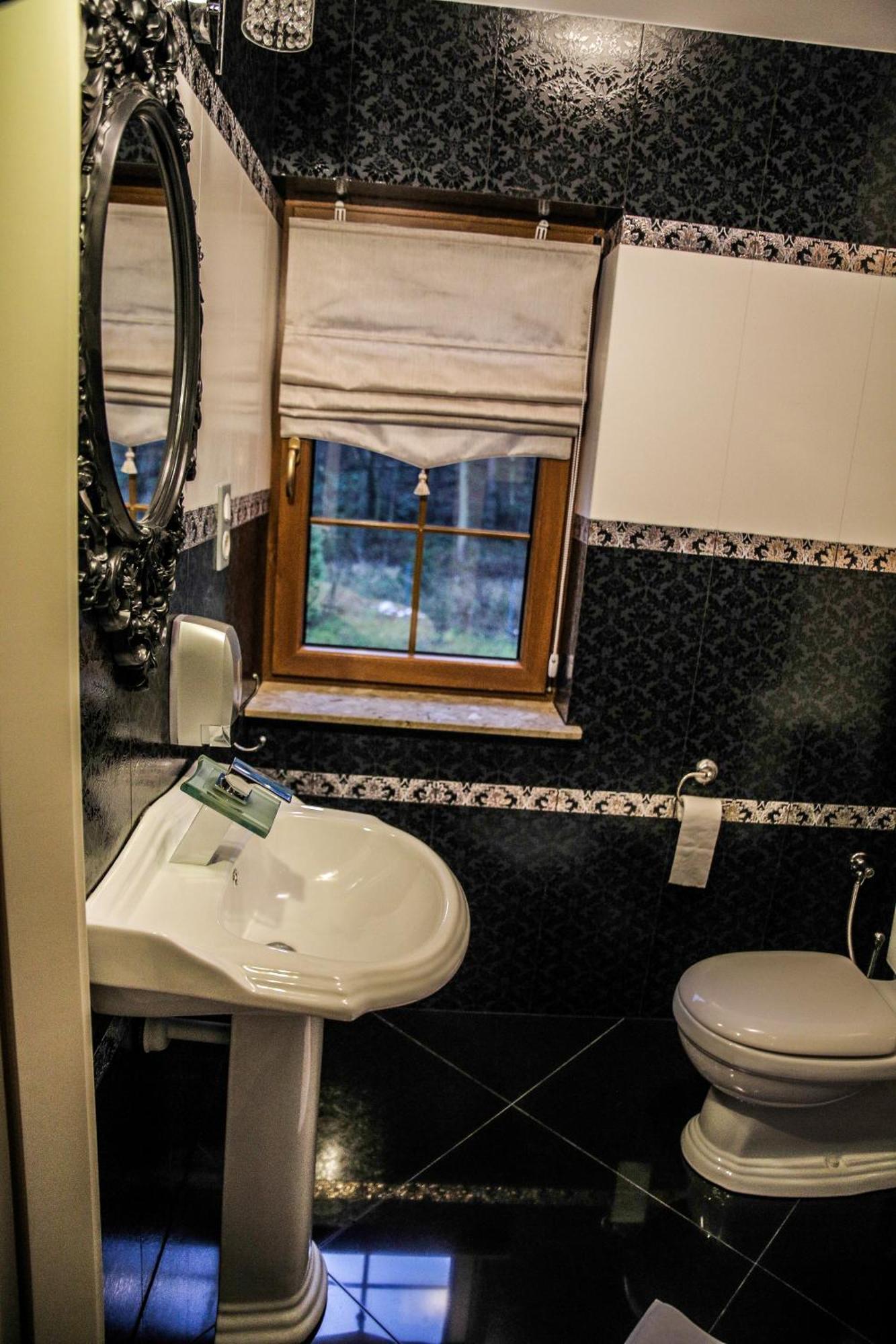 Krysztalowy Dworek Hotel Zbychowo Kültér fotó